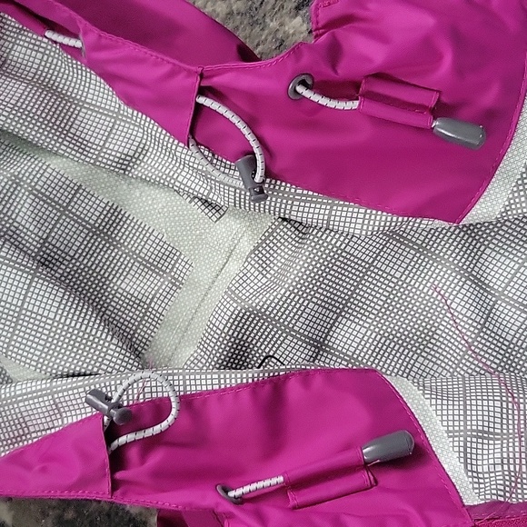 Paradox Full-Zip Windbreaker Jacket - Picture 10 of 12